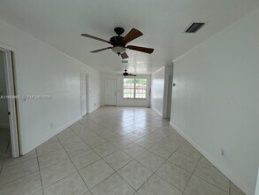 3340 SW 94th Pl in Miami, FL - Building Photo - Building Photo