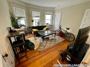 12 Oswald St, Unit 2 in Boston, MA - Building Photo - Building Photo