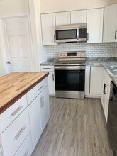 6900 Cranberry St in Anchorage, AK - Building Photo - Building Photo