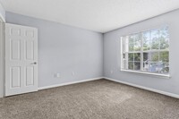 Bristol Creek Apartment Homes in Decatur, GA - Building Photo - Building Photo