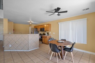7315 W Cordes Rd in Phoenix, AZ - Building Photo - Building Photo