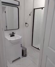 229 Conover St in Burlington, NJ - Foto de edificio - Building Photo