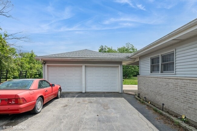 23765 S Loomis St in Crete, IL - Building Photo - Building Photo