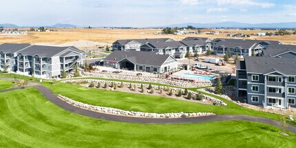 Park Villas in Post Falls, ID - Foto de edificio - Building Photo