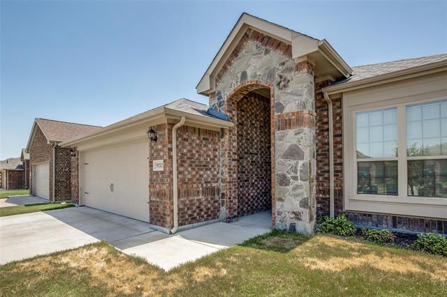 9212 Vista Mill Dr in Saginaw, TX - Building Photo - Building Photo
