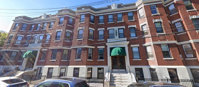 319 Allston St, Unit 4 in Boston, MA - Building Photo - Building Photo