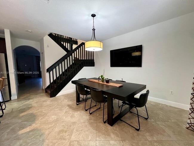 2214 SE 23rd Ave in Homestead, FL - Building Photo - Building Photo