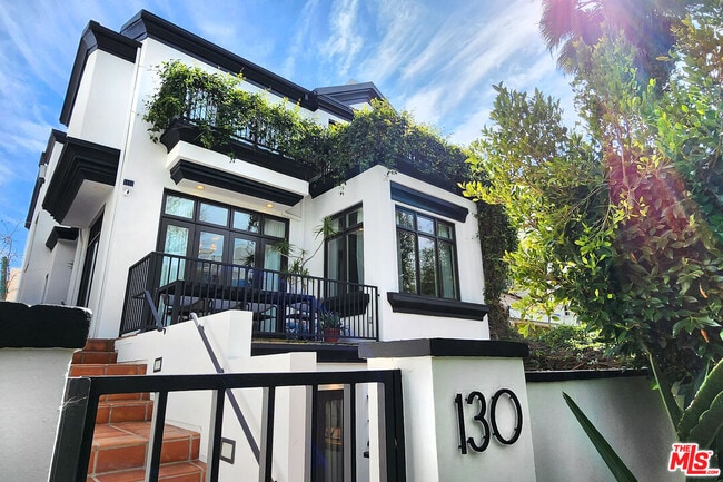 property at 130 Reef Mall