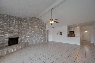 10306 Jillana Kaye Dr in Houston, TX - Building Photo - Building Photo