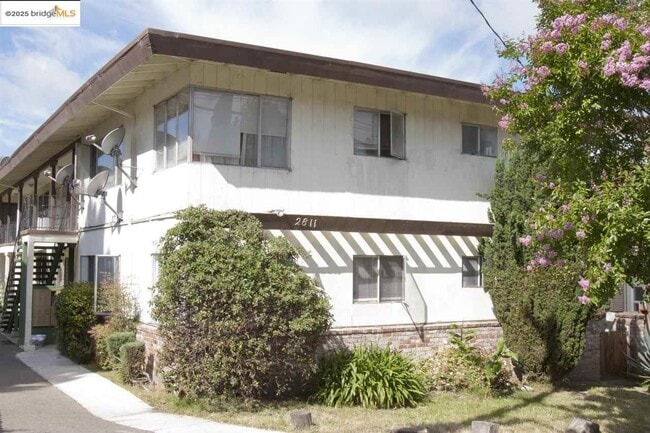 property at 2811 Nicol Ave