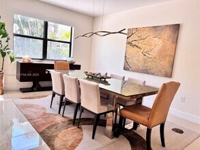 8895 NW 99th Ct in Doral, FL - Building Photo - Building Photo