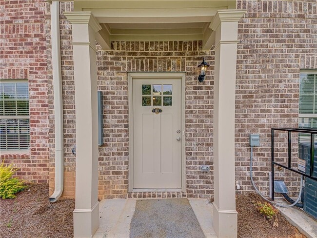 property at 3393 Hidden Stream Ct