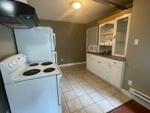 23679 Kanaka Wy in Maple Ridge, BC - Building Photo - Building Photo