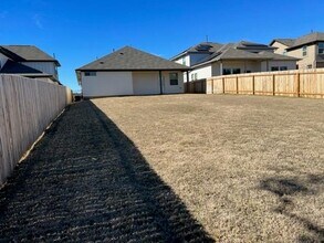 185 Munk Ln in Leander, TX - Building Photo - Building Photo