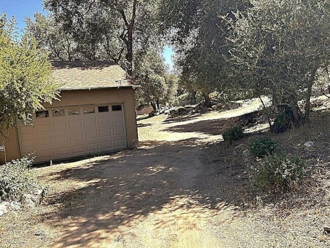 29012 Oak Ln in Pine Valley, CA - Building Photo - Building Photo