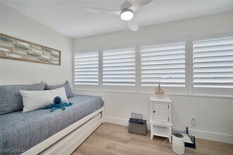 1950 Gulf Shore Blvd N in Naples, FL - Building Photo - Building Photo