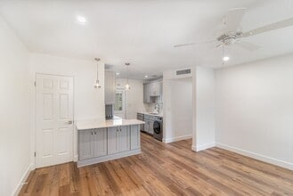 151 N Orlando Ave in Winter Park, FL - Building Photo - Building Photo
