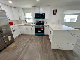 2901 SW 58th St in Fort Lauderdale, FL - Building Photo