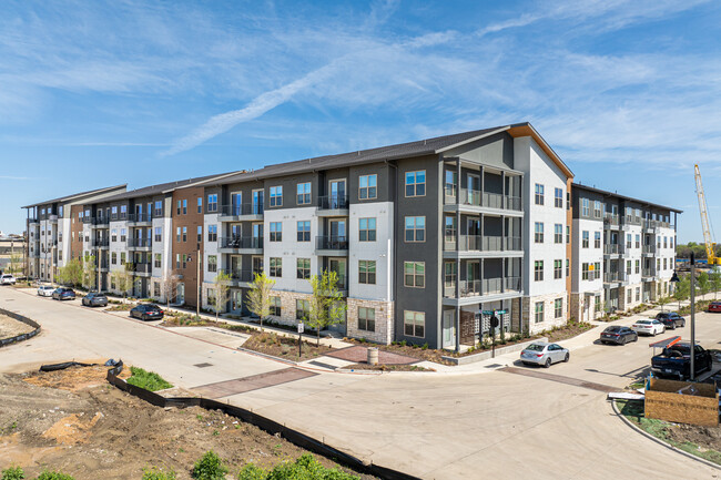 Alta at The Farm in Allen, TX - Foto de edificio - Building Photo