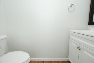 3212 Victorian Manor Ln in Houston, TX - Building Photo - Building Photo