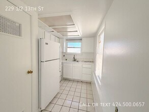 229 13th St in Manhattan Beach, CA - Building Photo - Building Photo