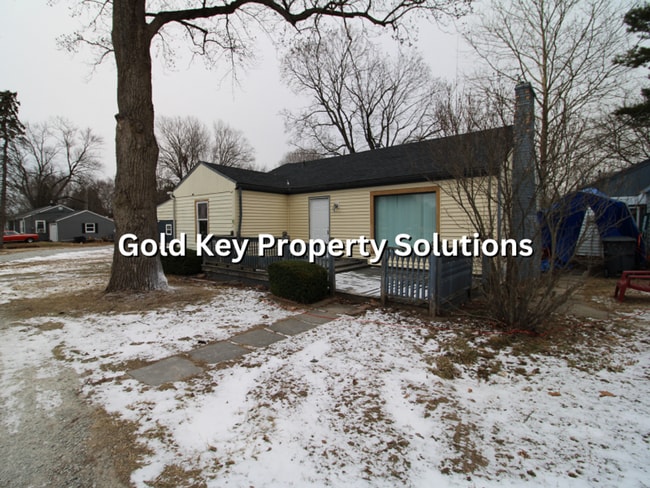 1212 Layton Rd in Anderson, IN - Building Photo - Building Photo