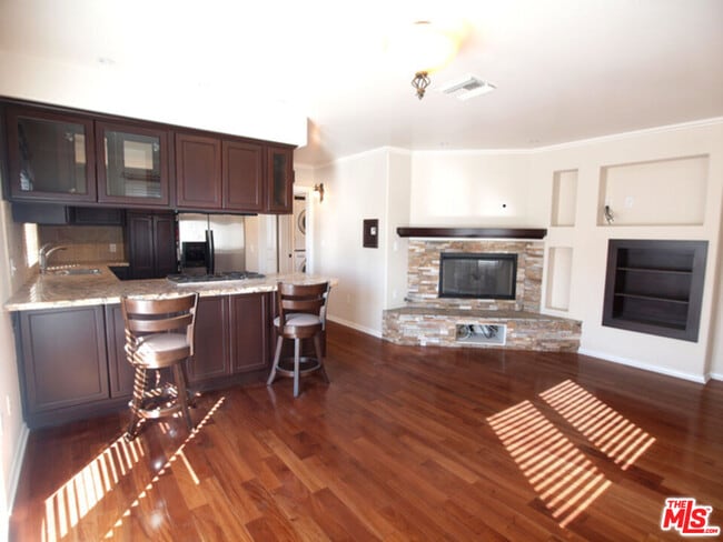 property at 1644 Hi Point St