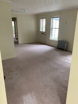 67 School St, Unit 1 in Concord, NH - Building Photo