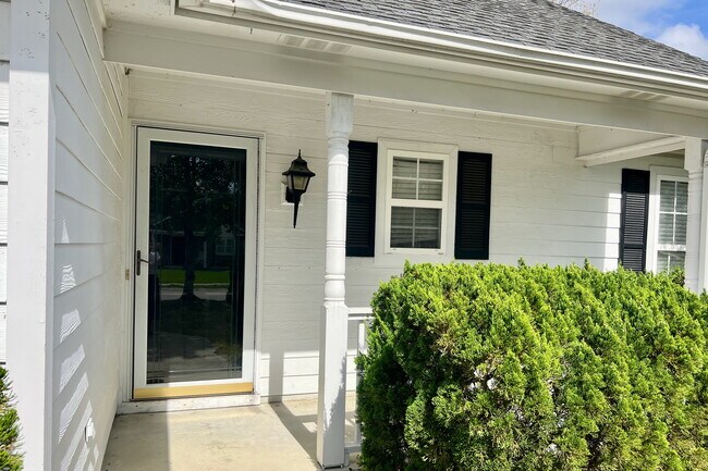 2216 Loblolly Ct in Wilmington, NC - Building Photo - Building Photo