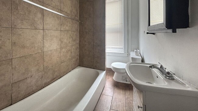 56 N Dewey St in Philadelphia, PA - Building Photo - Building Photo