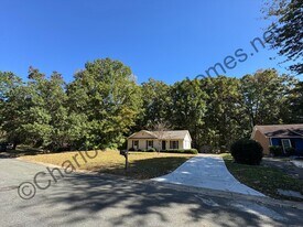 7209 Tall Tree Ln in Charlotte, NC - Building Photo