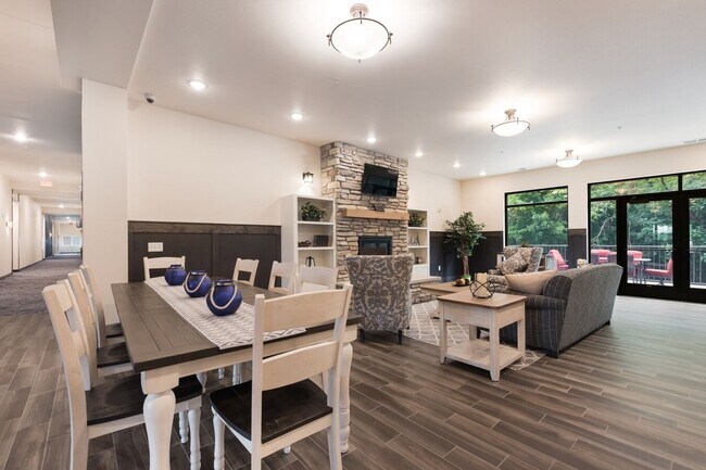 Lake Ridge Apartments