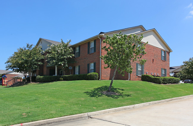 Brookhill Village Apartments in Pell City, AL - Building Photo - Building Photo