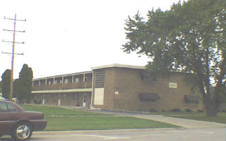 9448 N Washington St in Niles, IL - Building Photo