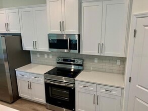 21475 Seaton Ave in Port Charlotte, FL - Building Photo - Building Photo