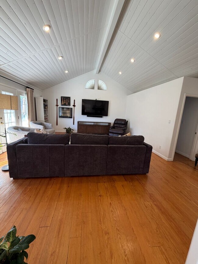 1266 St James Ln in Saint George, UT - Building Photo - Building Photo