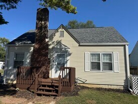 1596 S Champion Ave in Columbus, OH - Building Photo