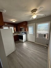 215 McCormick St in Auburn, KY - Building Photo - Building Photo