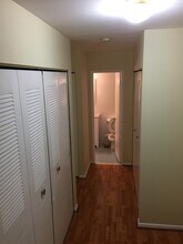 6145 Leesburg Pike, Unit 208 in Falls Church, VA - Building Photo - Building Photo