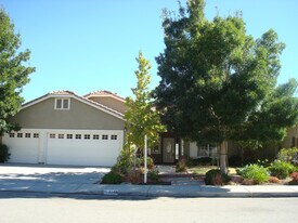 4149 Grandview Dr in Leona Valley, CA - Building Photo