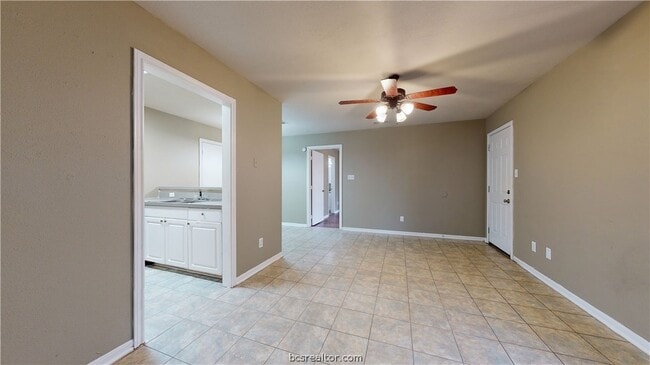 1143 Oney Hervey Dr in College Station, TX - Building Photo - Building Photo
