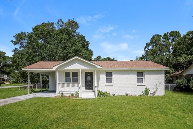 property at 1885 Hazelwood Dr