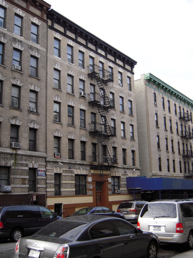 606 W 191st St in New York, NY - Building Photo - Building Photo