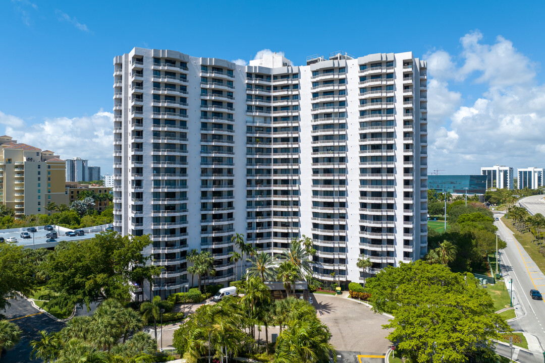 Parc Central Aventura South in Aventura, FL - Foto de edificio