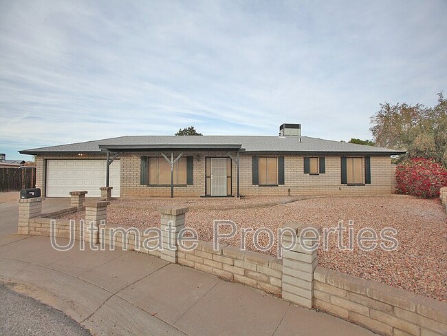 1946 W Kimberly Way in Phoenix, AZ - Building Photo - Building Photo