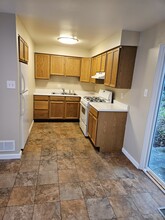 69 Fischer Ave in Pittsburgh, PA - Building Photo - Building Photo