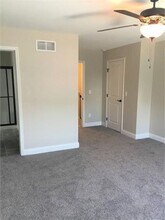 1406 Cobblestone Way in Champaign, IL - Building Photo - Building Photo