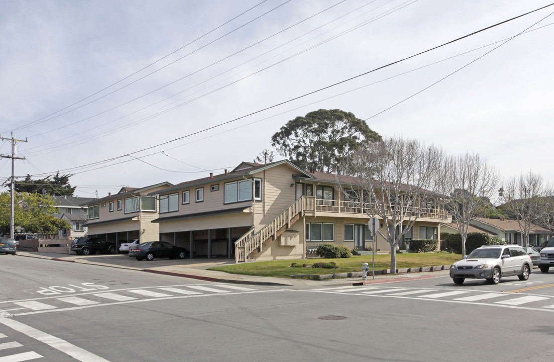 1042-1052 3rd St in Monterey, CA - Building Photo