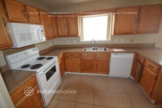 1217 Settles Bridge Ct in Charlotte, NC - Building Photo - Building Photo