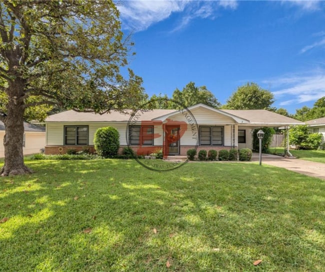 property at 3300 Wynmore Dr